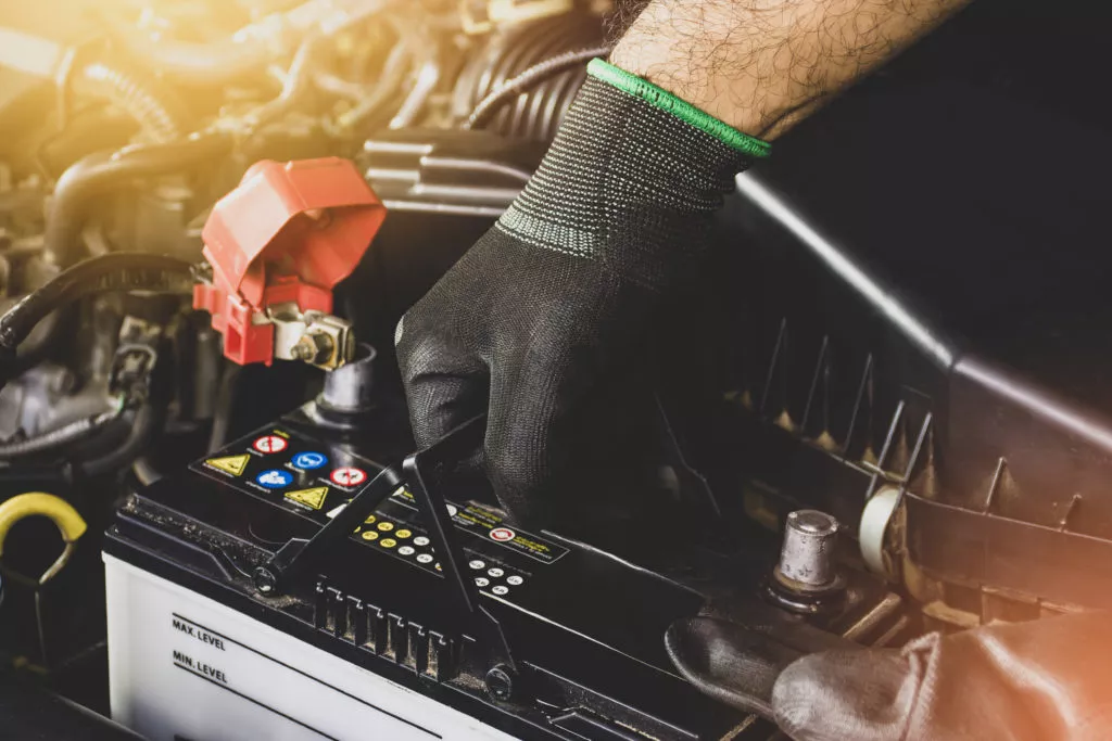 Alargar el tiempo de vida de la bateria de mi carro